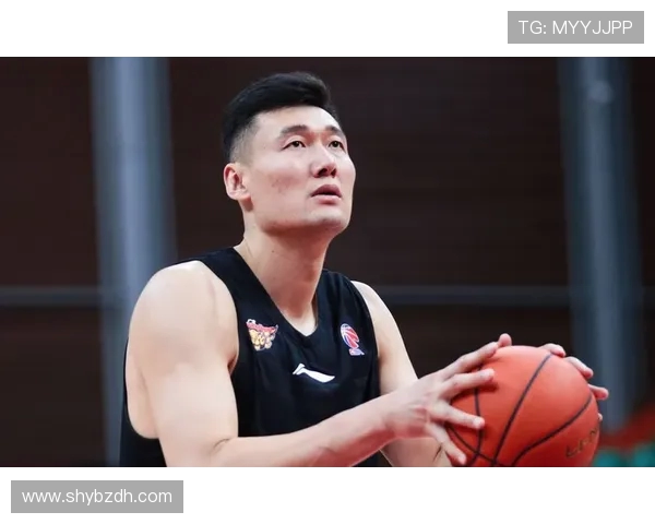 广东宏远迎战强敌全力出击 球迷期待激烈对决再掀新高潮 广东宏远迎战强敌全力出击 球迷期待激烈对决再掀新高潮