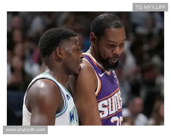 热火与尼克斯激战正酣 双方阵容对决引爆季后赛悬念 热火与尼克斯激战正酣 双方阵容对决引爆季后赛悬念