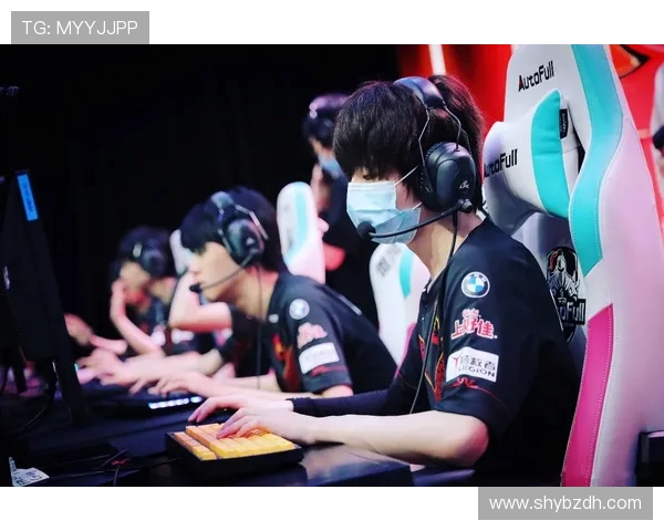 FPX战队在英雄联盟赛季中的节奏争议引发玩家热议与讨论