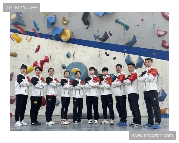 南京攀岩队在全国攀岩配合排行榜中荣获第三名的辉煌成就