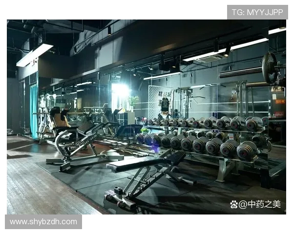 坚持健身塑造强健体魄打造健康生活方式与自信人生 坚持健身塑造强健体魄打造健康生活方式与自信人生